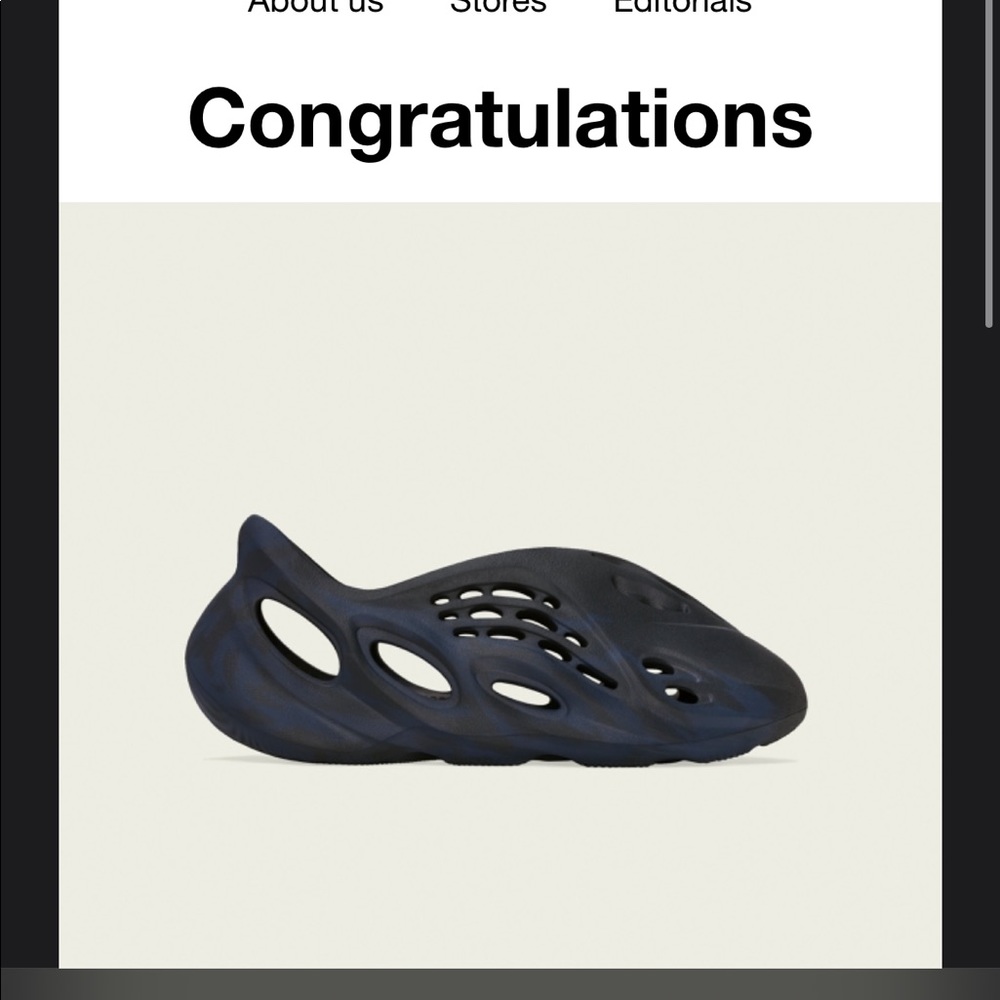 RELIST- Yeezy Foam Runner Mineral Blue